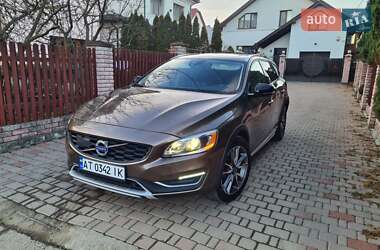 Цены Volvo V60 Cross Country Бензин