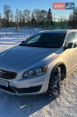 Цены Volvo V60 Cross Country Бензин
