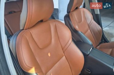 Цены Volvo V60 Cross Country Бензин