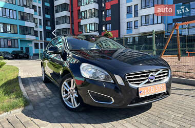 Цены Volvo V60 Бензин