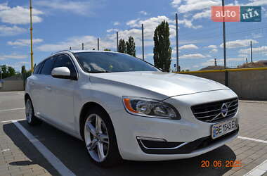 Ціни Volvo V60 Бензин