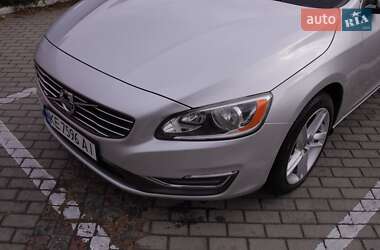 Ціни Volvo V60 Бензин