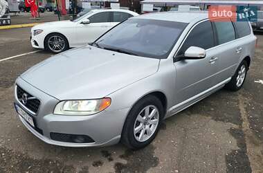Ціни Volvo V70 Бензин