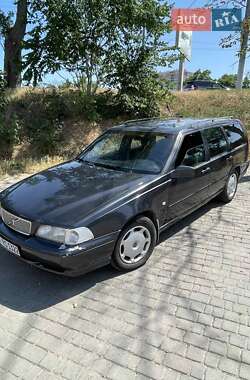 Ціни Volvo V70 Бензин