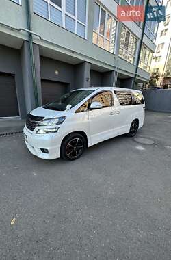 Ціни Toyota Vellfire Бензин
