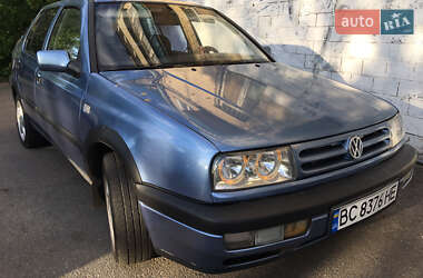 Ціни Volkswagen Vento Бензин
