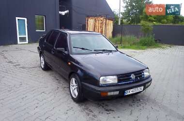 Цены Volkswagen Vento Бензин