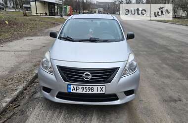 Ціни Nissan Versa Бензин