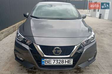 Ціни Nissan Versa Бензин