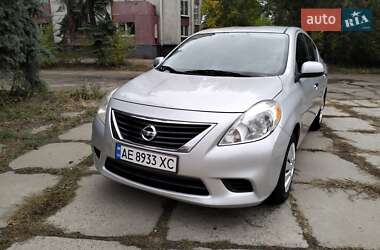 Ціни Nissan Versa Бензин