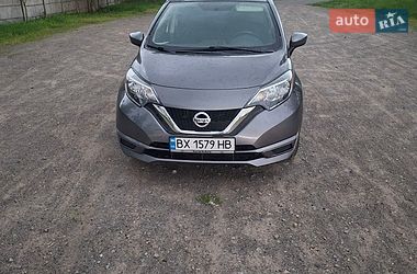 Ціни Nissan Versa Бензин