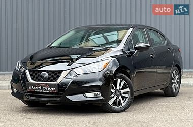 Ціни Nissan Versa Бензин