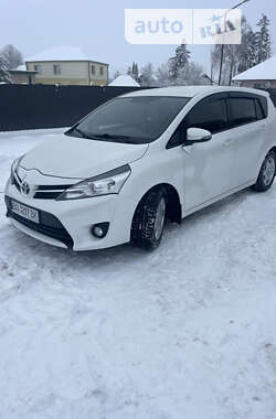 Ціни Toyota Verso Бензин