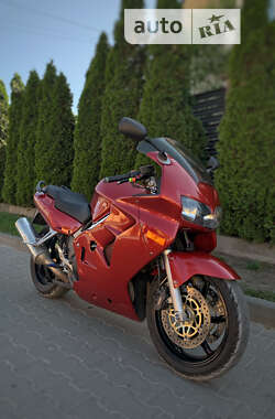 Цены Honda VFR 800F Interceptor Бензин