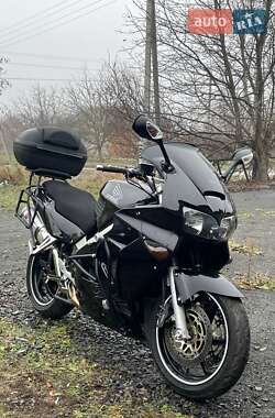 Ціни Honda VFR 800F Interceptor Бензин