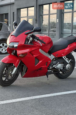 Цены Honda VFR 800F Interceptor Бензин