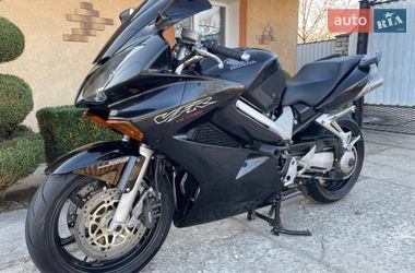 Цены Honda VFR 800F Interceptor Бензин