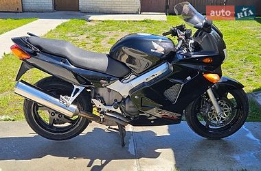 Цены Honda VFR 800F Interceptor Бензин