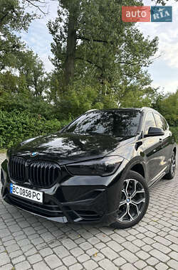 Ціни BMW X1 Бензин