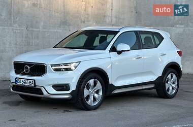 Цены Volvo XC40 Бензин