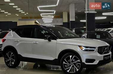 Цены Volvo XC40 Бензин