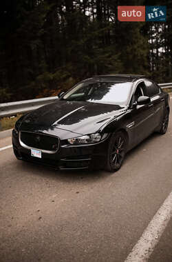 Ціни Jaguar XE Бензин