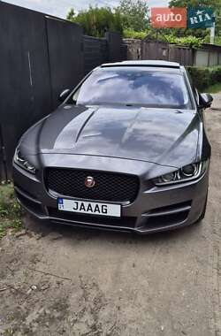 Ціни Jaguar XE Бензин