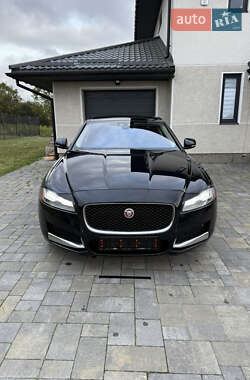 Ціни Jaguar XF Бензин