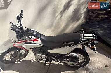 Ціни Honda XR 150L Бензин