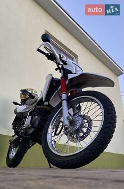 Ціни Honda XR 150L Бензин