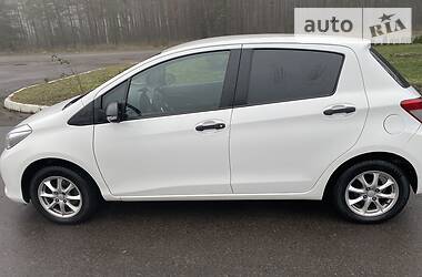 Цены Toyota Yaris Бензин