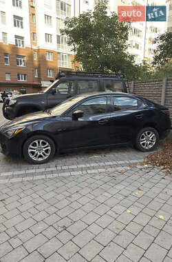 Цены Toyota Yaris Бензин