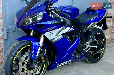 Ціни Yamaha YZF R1 Бензин