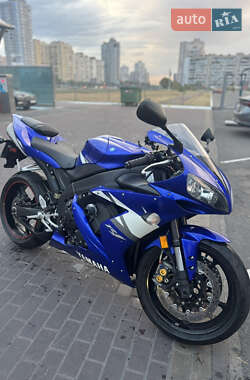 Ціни Yamaha YZF R1 Бензин