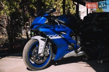 Ціни Yamaha YZF R6 Бензин