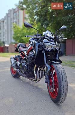 Ціни Kawasaki Z900 Бензин