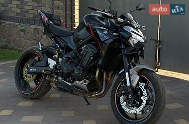 Ціни Kawasaki Z900 Бензин