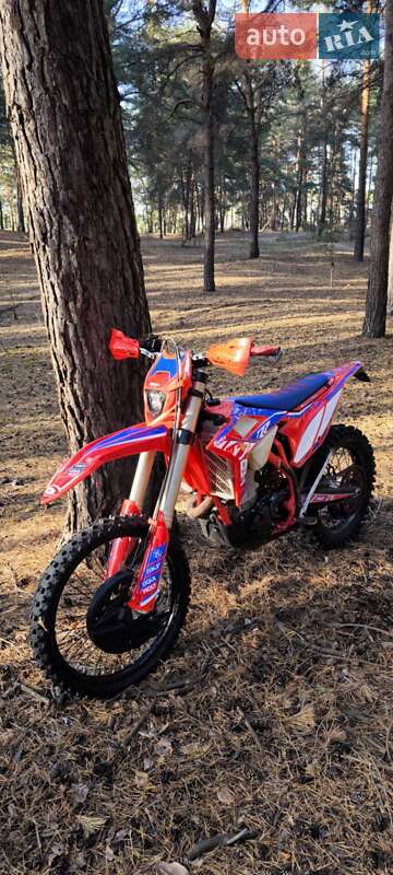 Beta RR 4T