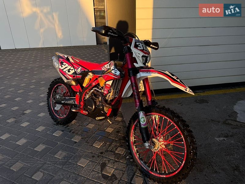 Мото Beta RR 4T
