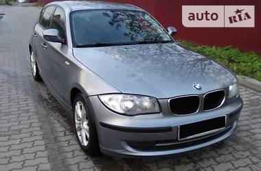 BMW 1 Series  2011