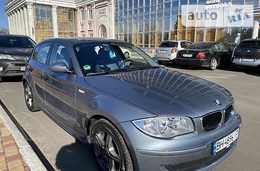 BMW 1 Series  2005