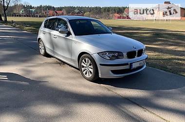 BMW 1 Series  2011