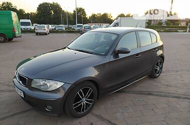 BMW 1 Series  2005