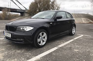 BMW 1 Series  2011