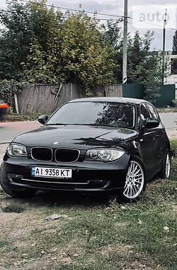 BMW 1 Series  2011