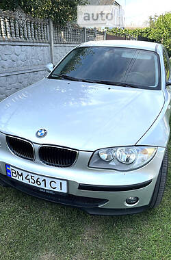 BMW 1 Series  2005