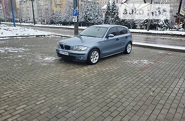 BMW 1 Series  2005