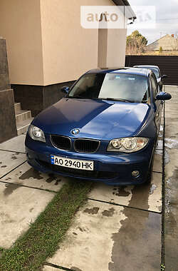 BMW 1 Series  2005