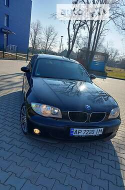 BMW 1 Series  2005