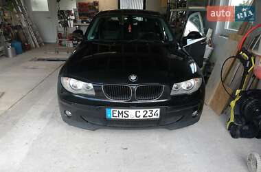 BMW 1 Series  2005